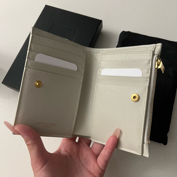 ***BRAND NEW*** Monogram Cassandre YSL Mini Wallet - Picture 6 of 7